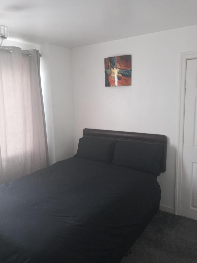 Summerhill, Wrexham - Key Worker Friendly מראה חיצוני תמונה