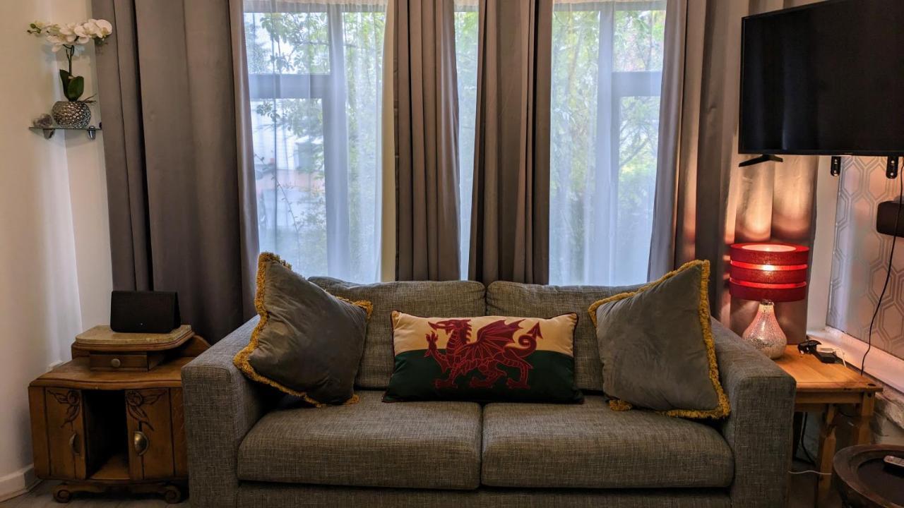 Summerhill, Wrexham - Key Worker Friendly מראה חיצוני תמונה